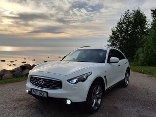 Infiniti FX30 3.0 175kW