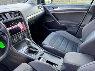 Volkswagen Golf Highline 1.6 TDi 85kW