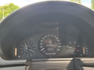 Mercedes-Benz E 220 Facelift 2.1 125kW