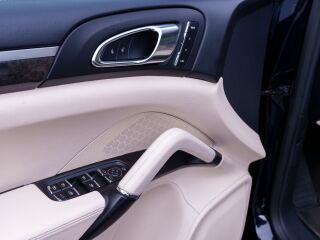 Porsche Cayenne PORSCHE CAYENNE S DIESEL 4.1 283кВ