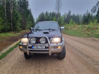 Mitsubishi L200 2.5 85kW