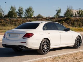 Mercedes-Benz E 220 4MATIC AMG Night Package 2.0 143kW