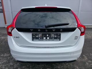 Volvo V60 Summum AWD Plug-In Hybrid Ice White 2.4 D5 158kW