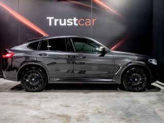 BMW X4 M-Paket 3.0 240kW