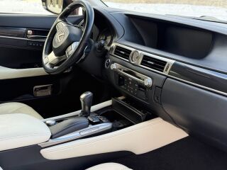 Lexus GS 300h 2.5 133kW