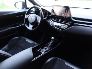 Toyota C-HR Hybrid Style 1.8 72кВ
