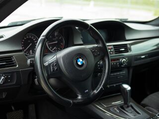 BMW 320 xDrive 2.0 R4 135kW