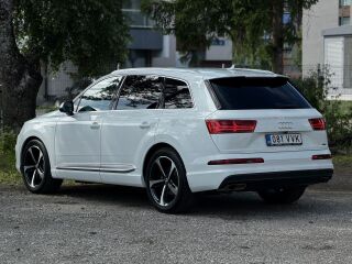 Audi Q7 S Line 3.0 200kW