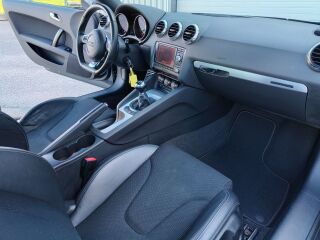 Audi TT S-Line Quattro 2.0 R4 TDI 125кВ
