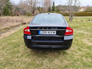 Volvo S80 Momentum MY2012 2.0 120kW
