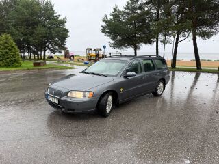 Volvo V70 2.4 96kW