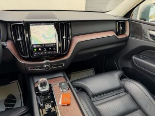 Volvo XC60 AWD Luxury Inscription FaceLift MY23 2.0 T6 Twin-Engine PLUG-IN-HYBRID LONG RANGE 293kW