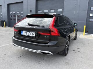 Volvo V90 Cross Country D4  AWD 2.0 140кВ