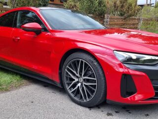 Audi e-tron GT 140kW