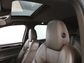 Porsche Cayenne S Diesel 4.1 V8 281kW