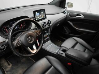 Mercedes-Benz B 180 1.5 80kW