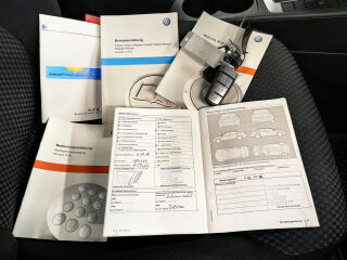 Volkswagen Passat 1.6 77кВ