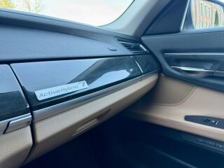 BMW ActiveHybrid 7 4.4 330kW