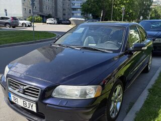 Volvo S60 2.4 136kW