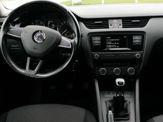 Skoda Octavia N1 1.2 R4 TSI 63kW