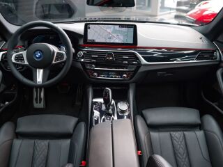 BMW 530 e iPerformance xDrive M-SportPakett 2.0 215kW