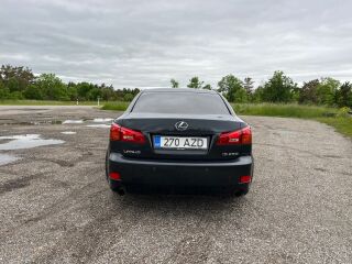 Lexus IS 250 2.5 V6 153кВ