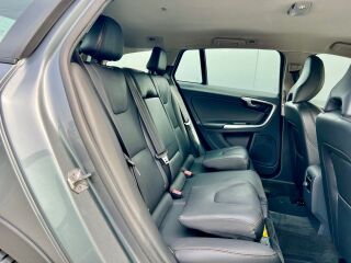 Volvo V60 Cross Country AWD Summum 2.4 D4 140kW