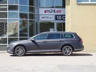 Volkswagen Passat R-Line Variant 4Motion 2.0 BIT TDI 176кВ