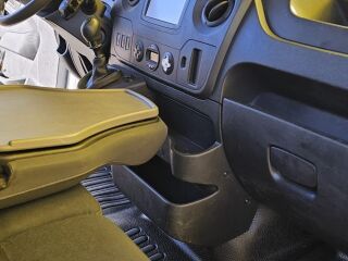 Renault Master MEESKONNA BUSS 2.3 96kW