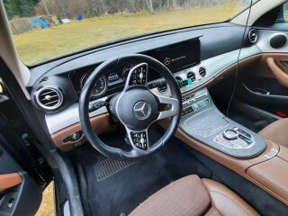 Mercedes-Benz E 200 R1ES 2.0 110kW