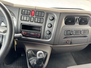 DAF LF 180 4x2 + SIDE OPENING + EURO6 EURO 6 135kW