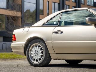 Mercedes-Benz SL 500 5.0 V8 235кВ