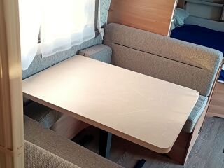 Hobby De Luxe 545 KMF 7 magamis + telk
