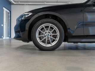 BMW 318 i Advantage 2.0 115kW