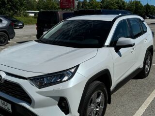 Toyota RAV4 2.5 131кВ