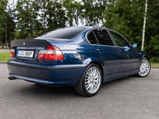 BMW 325 2.5 141kW