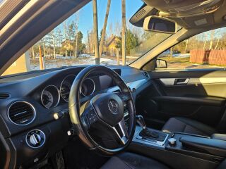 Mercedes-Benz C 220 2.1 125kW