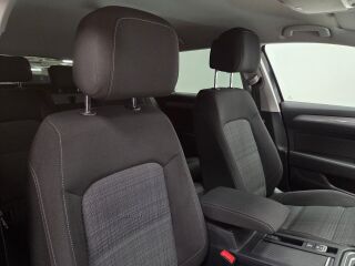Volkswagen Passat BUSINESS 1.5 110кВ