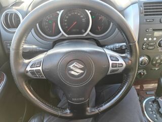 Suzuki Grand Vitara 2.0 103kW