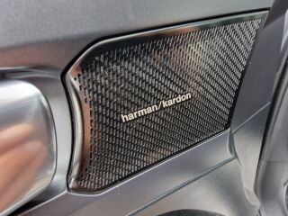 Volvo XC40 R-DESIGN AWD 4x4 HARMAN/KARDON 2.0 R4 110kW