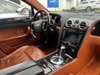 Bentley Continental Flying Spur 6.0 412kW