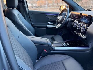 Mercedes-Benz GLA 180 Progressive package 1.3 100kW