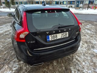 Volvo V60 2.4 162kW