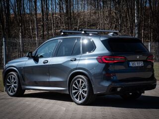 BMW X5 M pakett 3.0 210kW