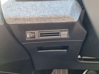 Peugeot 3008 Business Hybrid 145 e-DCS6 1.2 107кВ