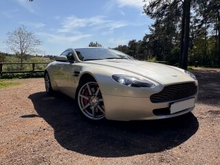 Aston Martin V8 Vantage V8 283kW
