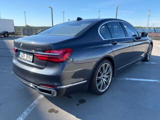 BMW 750 Pure Excellence 4.4 330kW