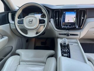 Volvo XC60 AWD Inscription Recharge Plug-In Hybrid 2.0 T8 223kW