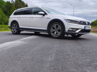 Volkswagen Passat 2.0 140kW