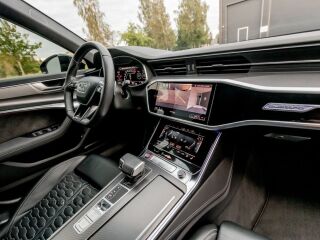Audi RS 6 Avant Quattro Dynamic Plus 4.0 V8 TFSI 441кВ